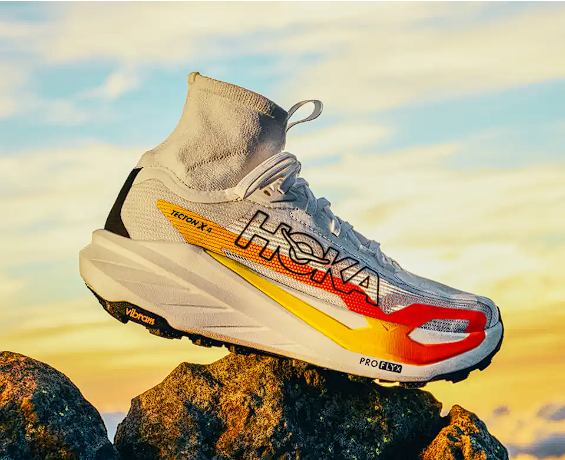 HOKA Tecton X 4